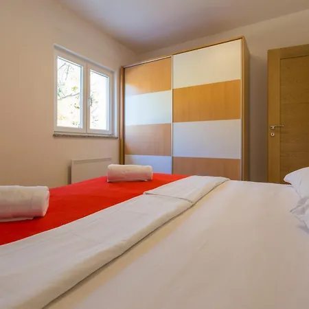 White House Penthouse Dramalj